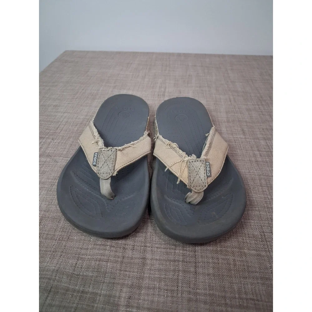 Crocs Santa Cruz Flip Flops Mens Size 8 Khaki Charcoal Canvas Thong Sandals